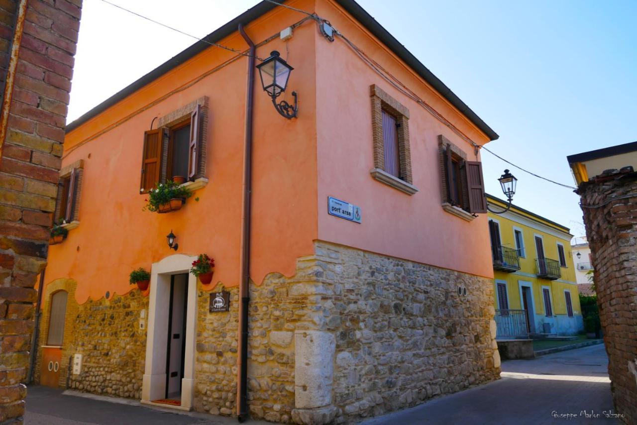 B&B Al Teatro Romano 贝内文托 外观 照片